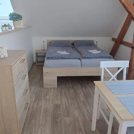 Apartament U10 *